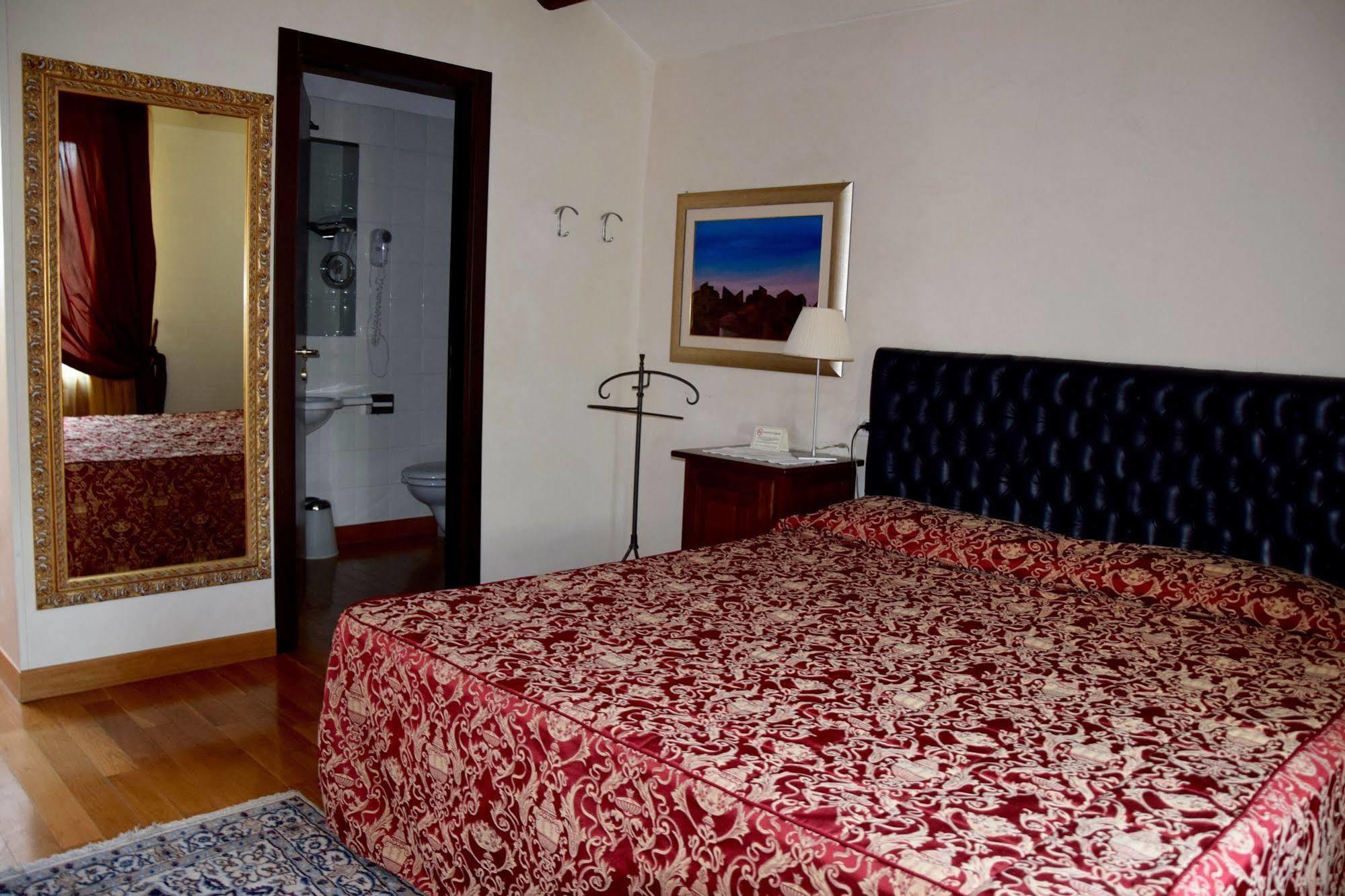 La Torre Hotel Moie 外观 照片